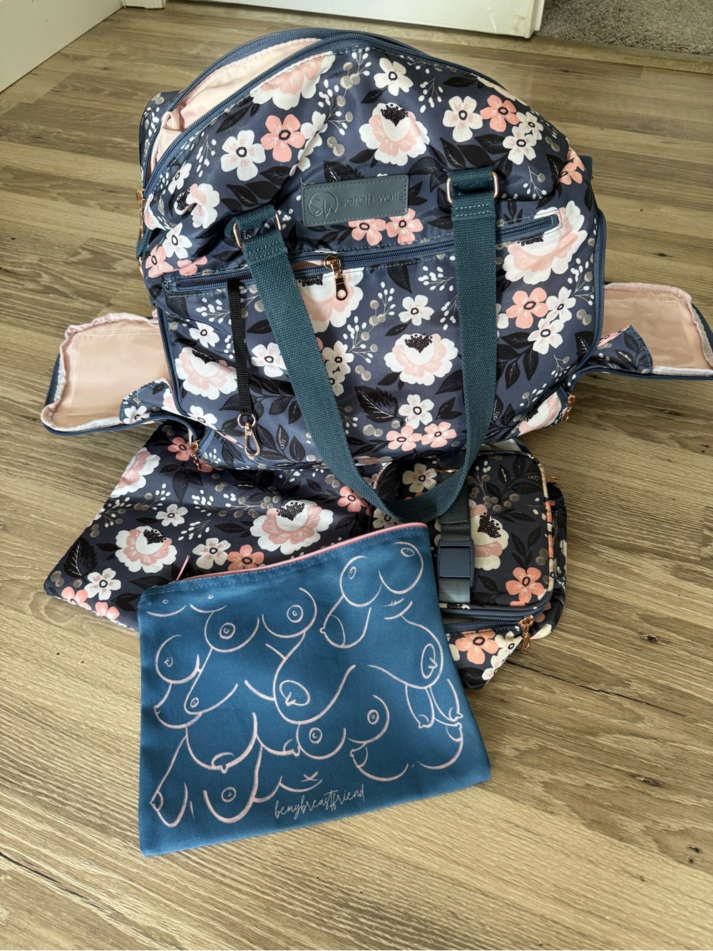 Sarah Wells “Lizzy” pump bag and 3 bag set